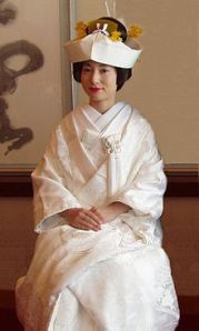 Wedding_kimono (wikipedia)